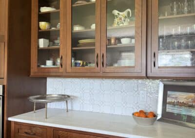 Kitchen Backsplash Walnut Cabinets
